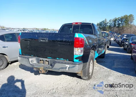 2010 Toyota Tundra Grade 4.6L V8 z USA, uszkodzony, nr VIN 5TFRM5F12AX015052